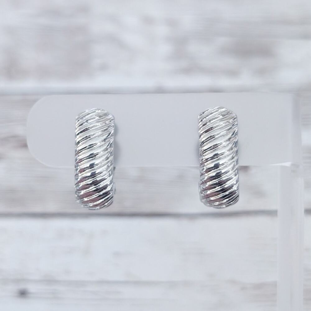 Vintage Clip On Earrings - 7/8" Silver Tone Line Design Statement Shiny